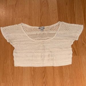 Adorable crop top! ✨